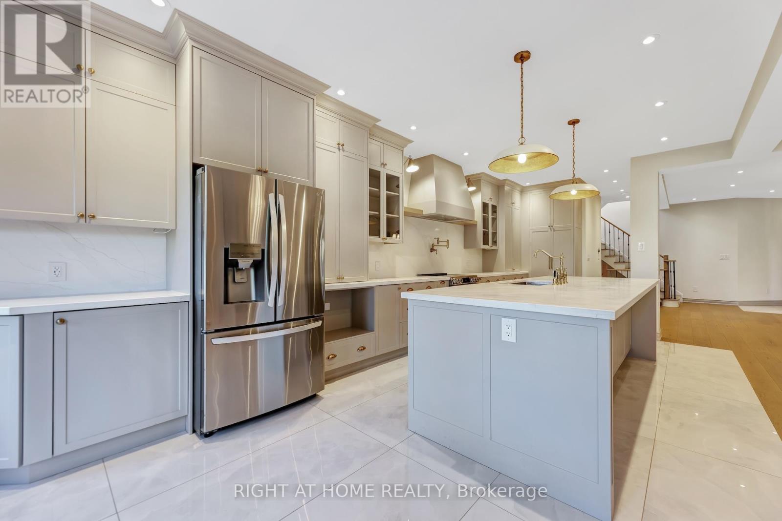 57 Calera Crescent, Vaughan, Ontario  L4H 1V9 - Photo 9 - N12466674