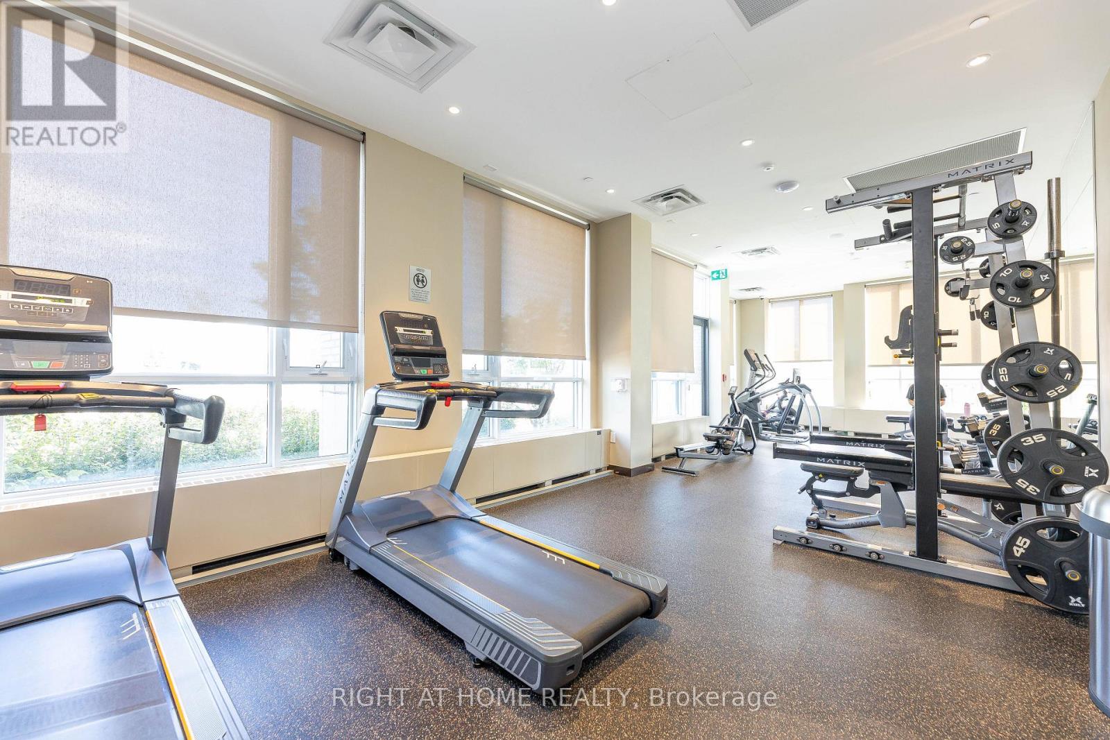 212 - 60 Honeycrisp Crescent, Vaughan, Ontario  L4K 0N5 - Photo 28 - N12466682