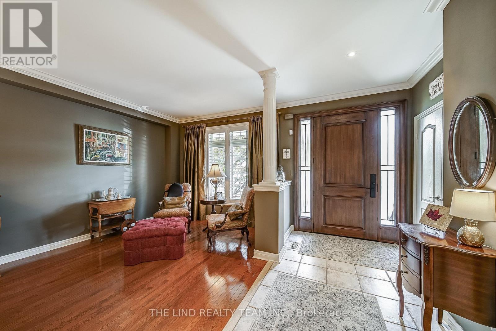 276 Willis Drive, Aurora, Ontario  L4G 7M3 - Photo 7 - N12466707