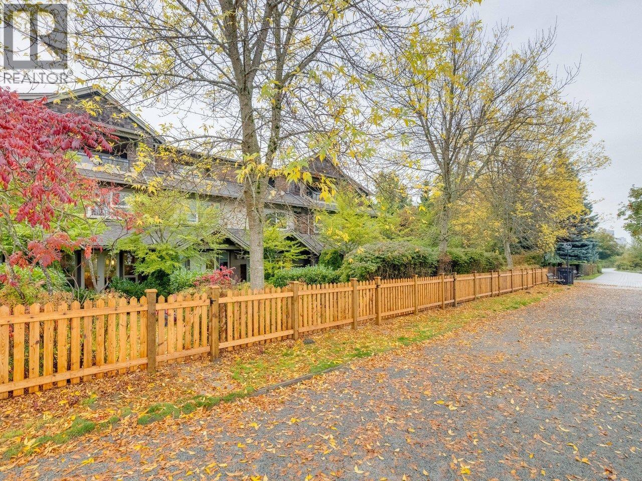 121 250 Salter Street, New Westminster, British Columbia  V3M 0B7 - Photo 25 - R3058943