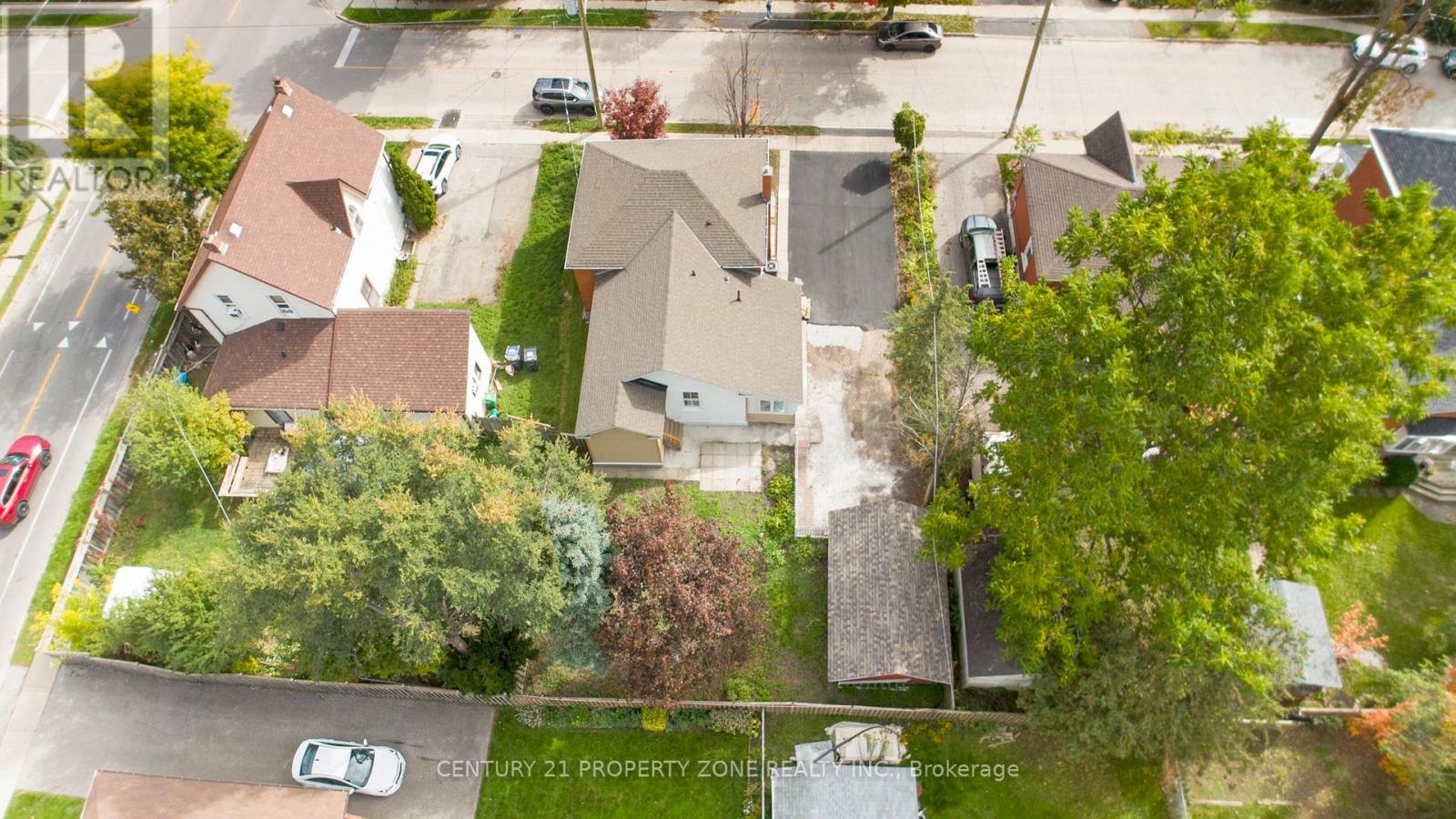 72 Nelson Street E, Brampton, Ontario  L6V 1E2 - Photo 3 - W12466560