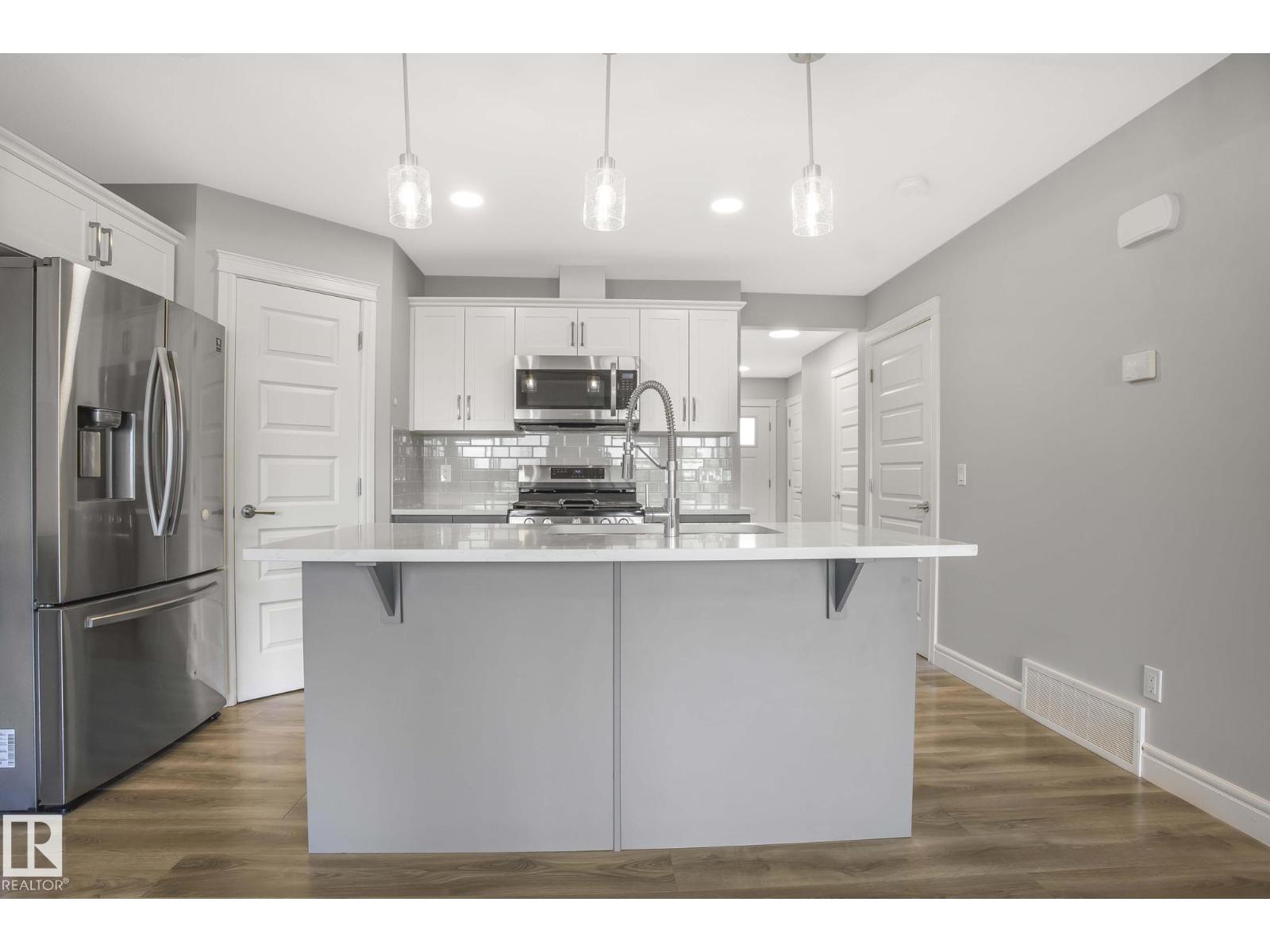 7615 Koruluk Pl Sw, Edmonton, Alberta  T6W 4R7 - Photo 9 - E4462374