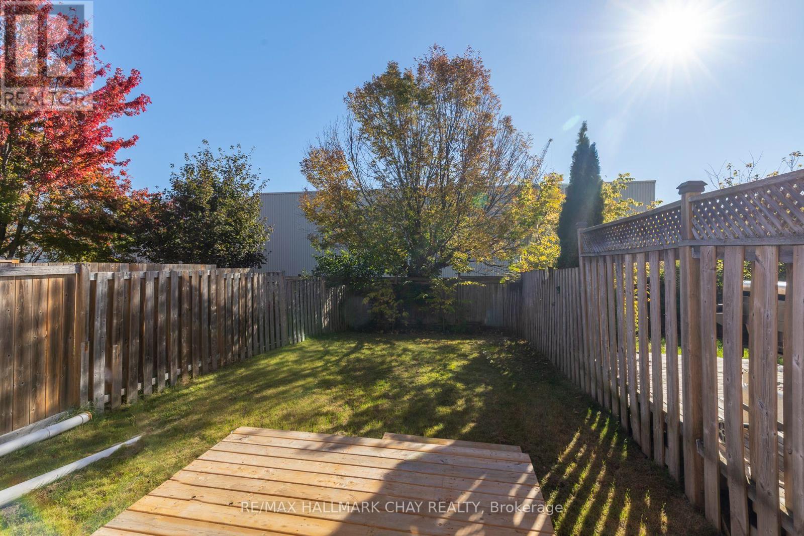 23 Srigley Street, Barrie, Ontario  L4N 0L9 - Photo 10 - S12466665