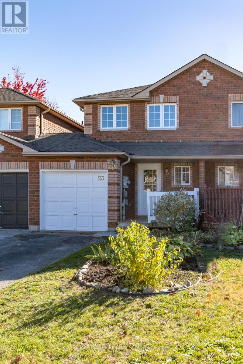 23 Srigley Street, Barrie, Ontario  L4N 0L9 - Photo 2 - S12466665