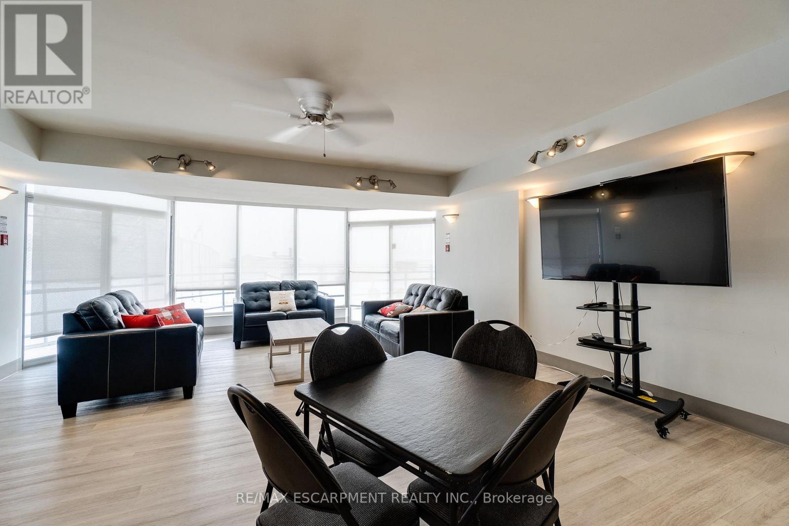 801 - 5280 Lakeshore Road, Burlington, Ontario  L7L 5R1 - Photo 42 - W12402132