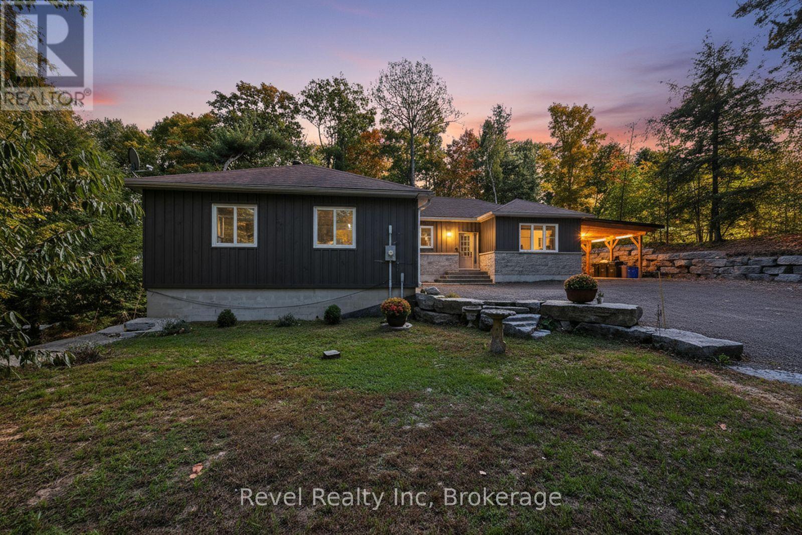 683 Lafontaine Road, Tiny, Ontario  L9M 0L6 - Photo 1 - S12466729