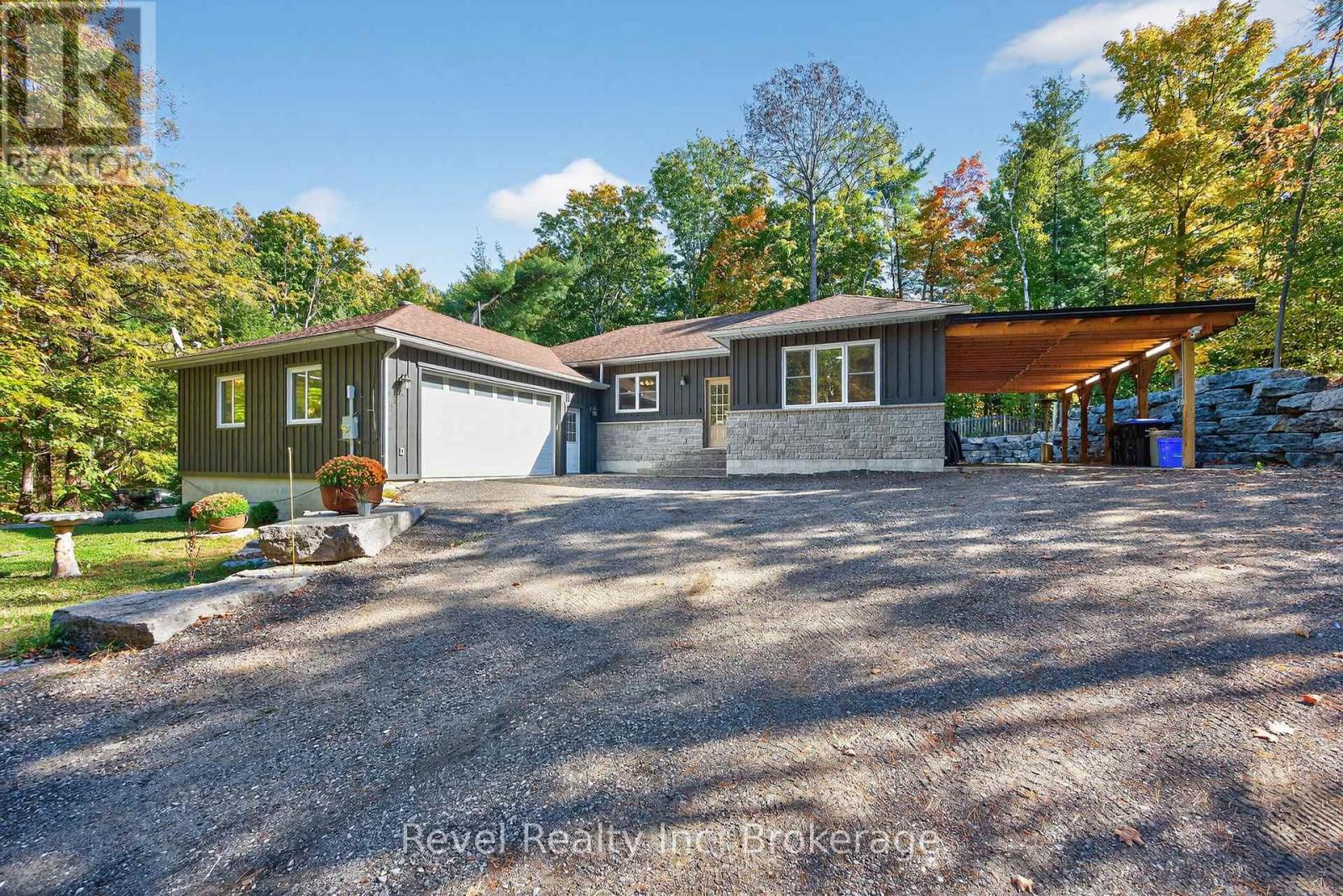 683 Lafontaine Road, Tiny, Ontario  L9M 0L6 - Photo 3 - S12466729