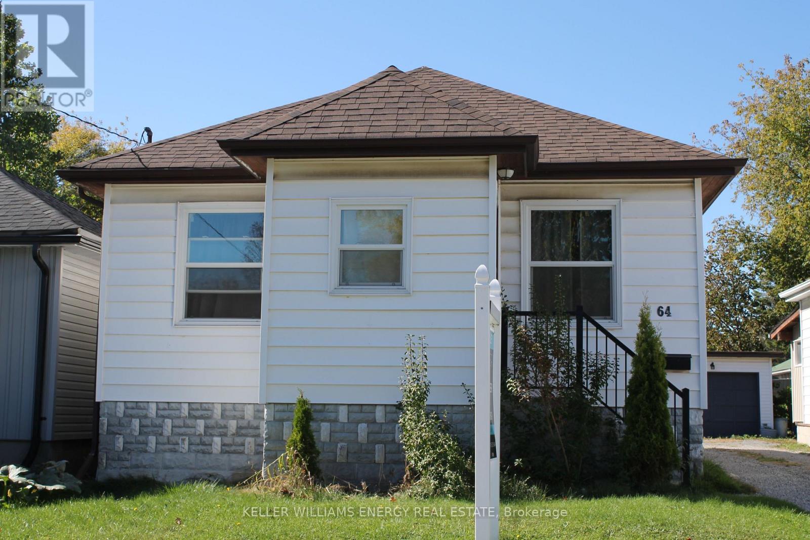 64 GRENFELL STREET, Oshawa, Ontario