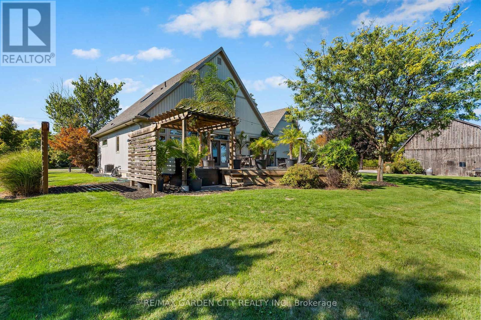 411 Read Road, Niagara-On-The-Lake, Ontario  L0S 1J0 - Photo 39 - X12454361