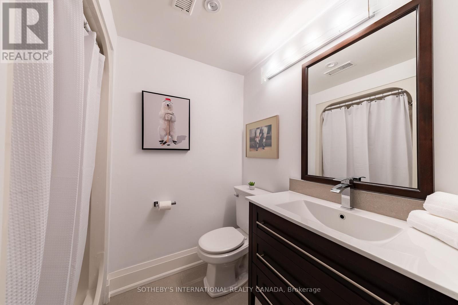 7 Welbrooke Place, Toronto (Islington-City Centre West), Ontario  M9B 5A3 - Photo 33 - W12466571