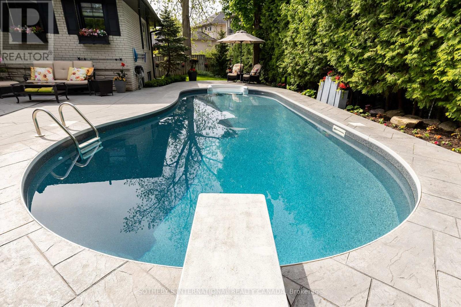 7 Welbrooke Place, Toronto (Islington-City Centre West), Ontario  M9B 5A3 - Photo 39 - W12466571