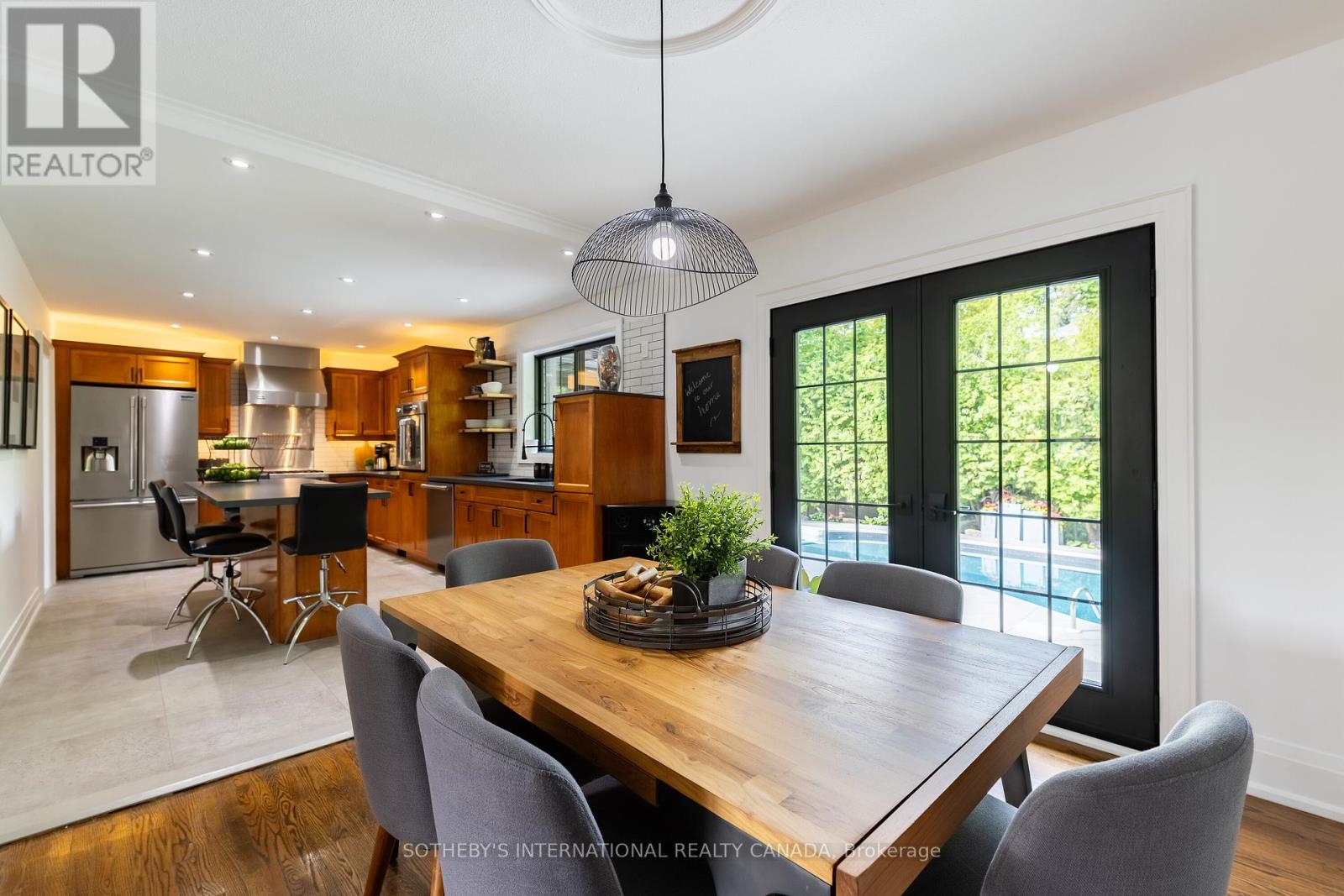 7 Welbrooke Place, Toronto (Islington-City Centre West), Ontario  M9B 5A3 - Photo 8 - W12466571