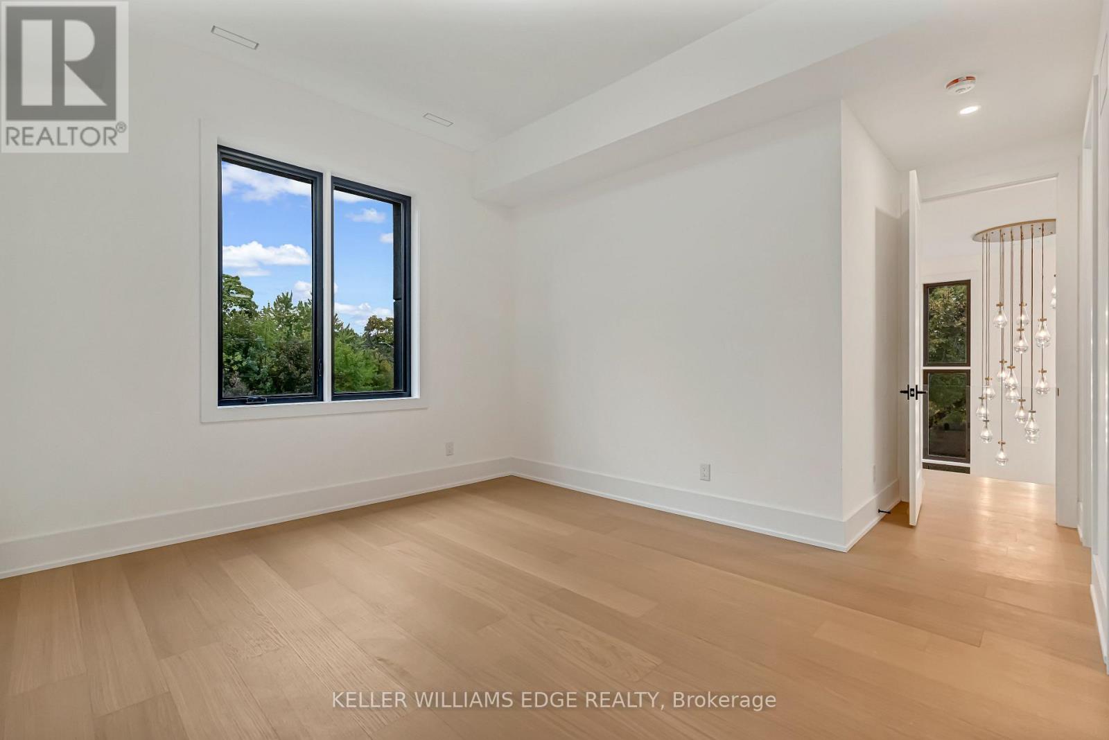 144 Mansfield Drive, Oakville (Cp College Park), Ontario  L6H 1K4 - Photo 26 - W12466584
