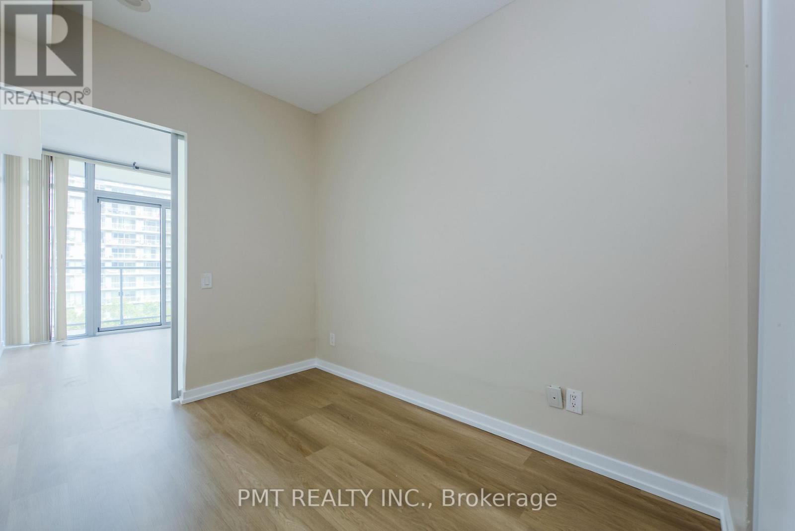 612 - 105 The Queensway, Toronto, Ontario  M6S 5B5 - Photo 13 - W12466599
