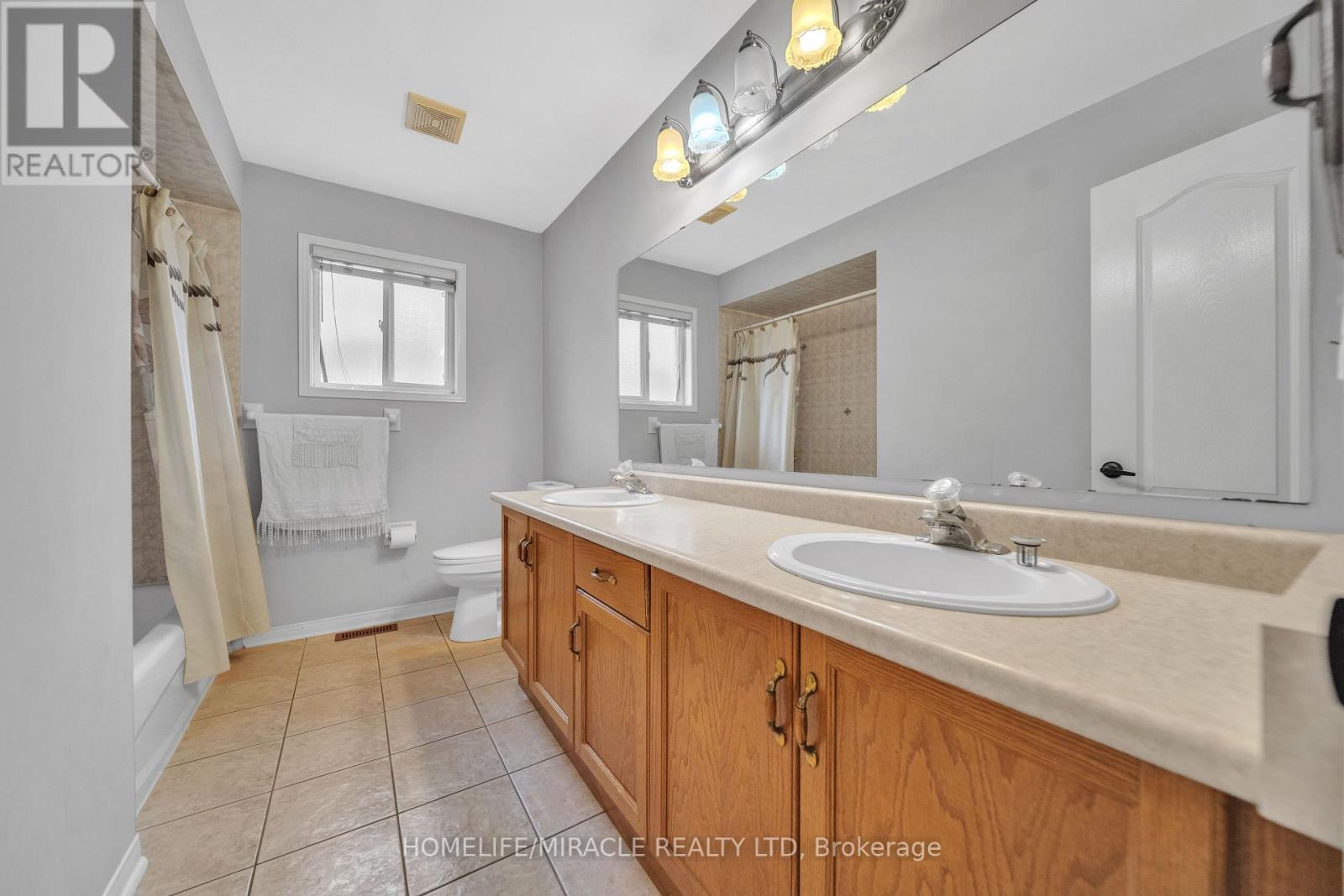 19 Culture Crescent, Brampton, Ontario  L6X 4V4 - Photo 31 - W12466621