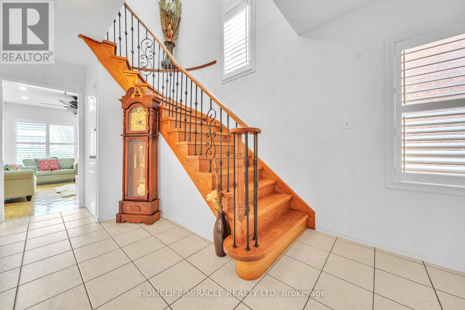 19 Culture Crescent, Brampton, Ontario  L6X 4V4 - Photo 6 - W12466621