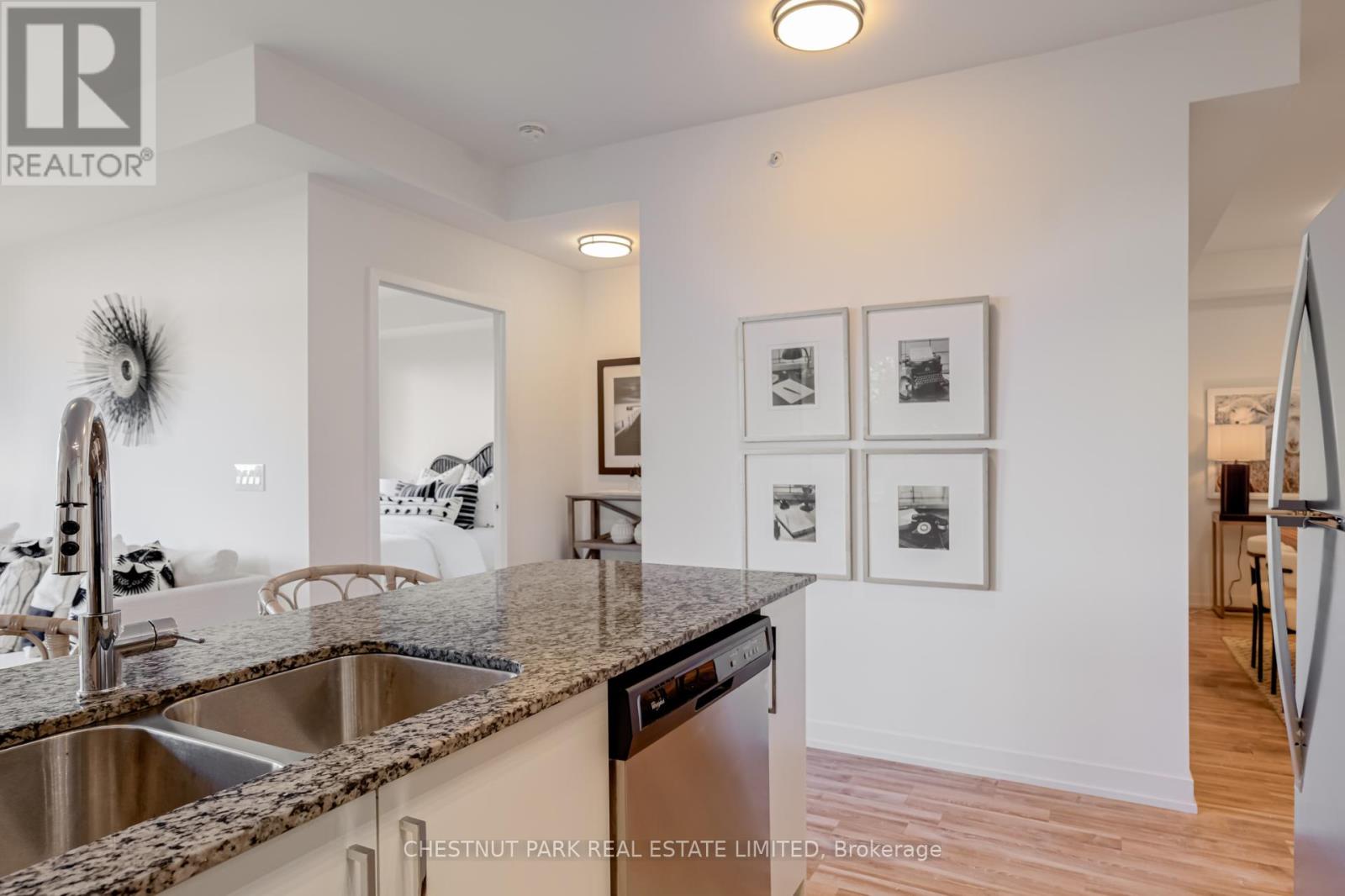 205 - 840 Queens Plate Drive, Toronto, Ontario  M9W 0E7 - Photo 9 - W12466629