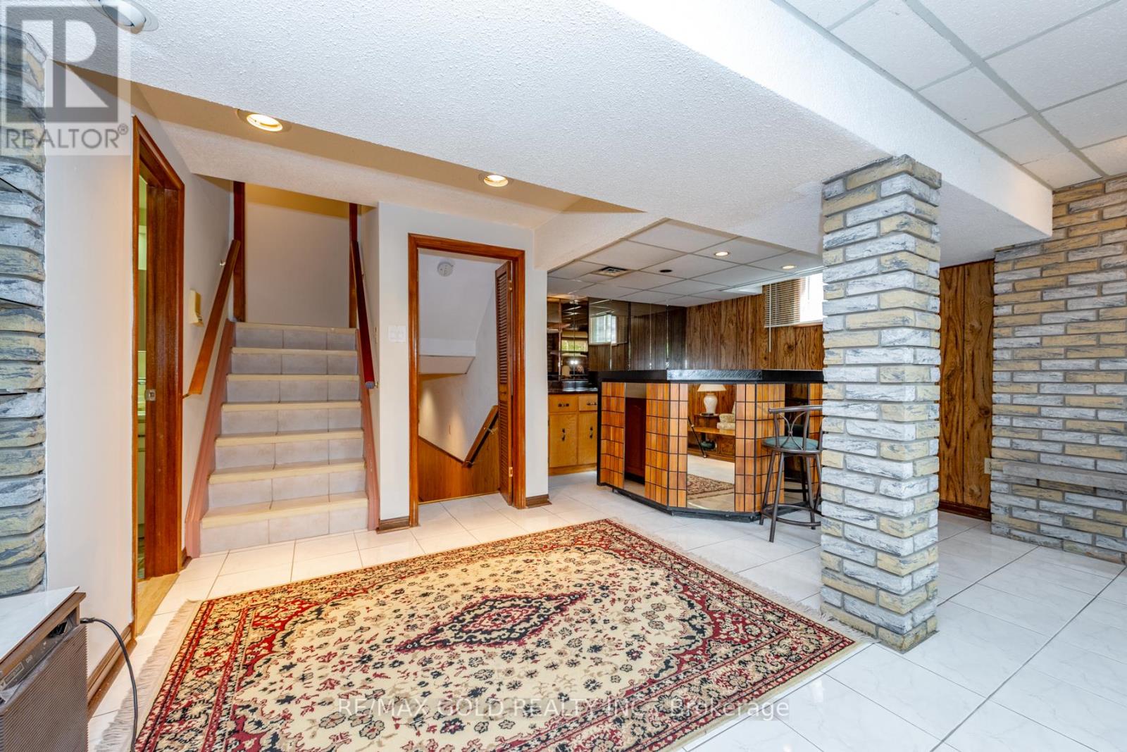 64 Malcolm Crescent, Brampton, Ontario  L6S 3C8 - Photo 22 - W12466630