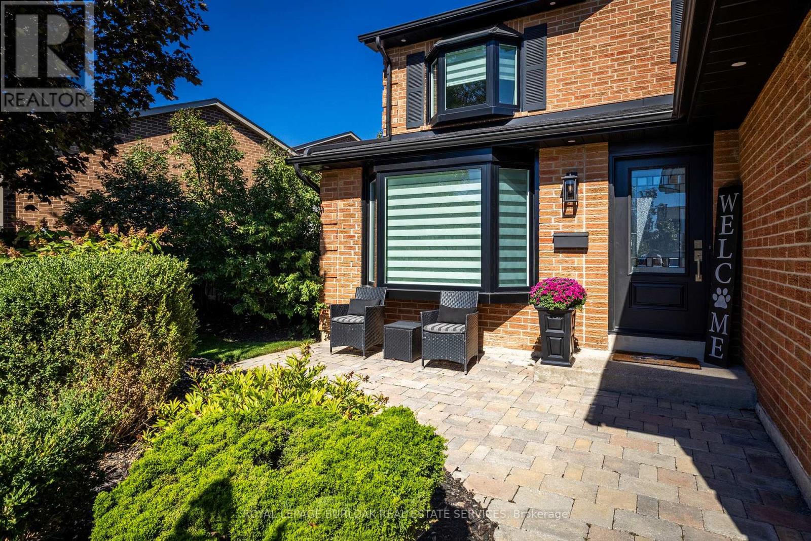487 White Drive, Milton, Ontario  L9T 4G3 - Photo 3 - W12466637