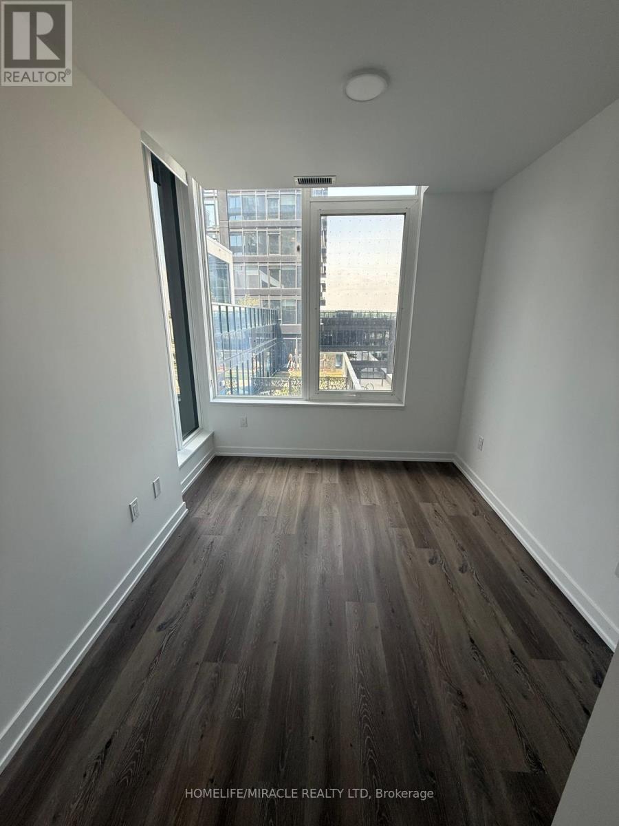 607 - 395 Square One Drive, Mississauga, Ontario  L5B 0P6 - Photo 1 - W12466643