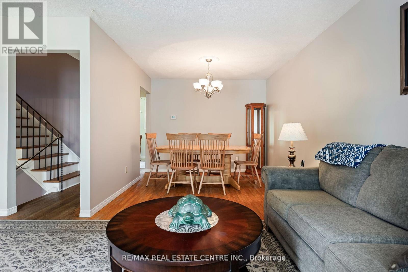 83 Brenda Boulevard, Orangeville, Ontario  L9W 3L3 - Photo 8 - W12466644