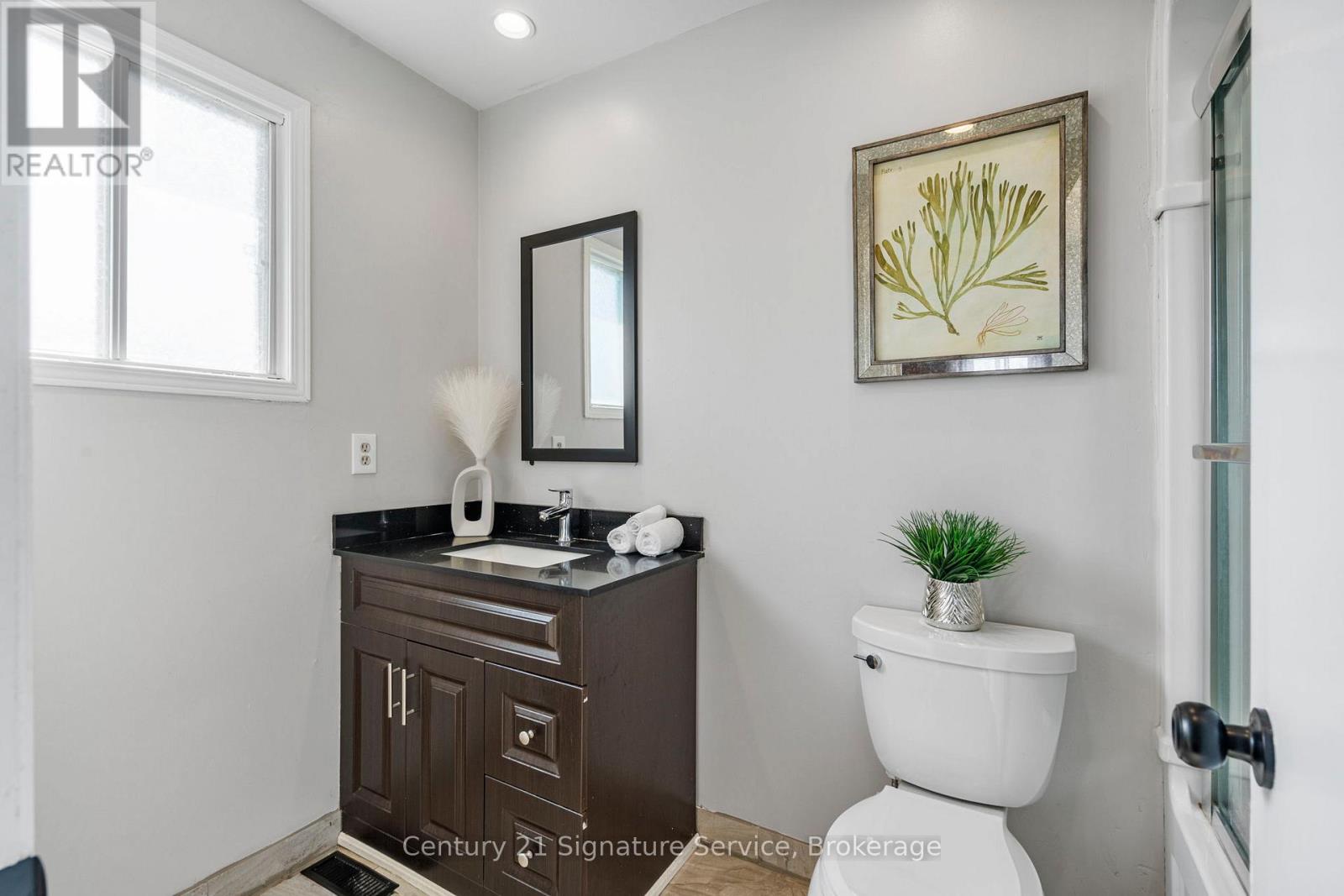 80 Dutch Crescent, Brampton, Ontario  L6Y 3X1 - Photo 15 - W12466647