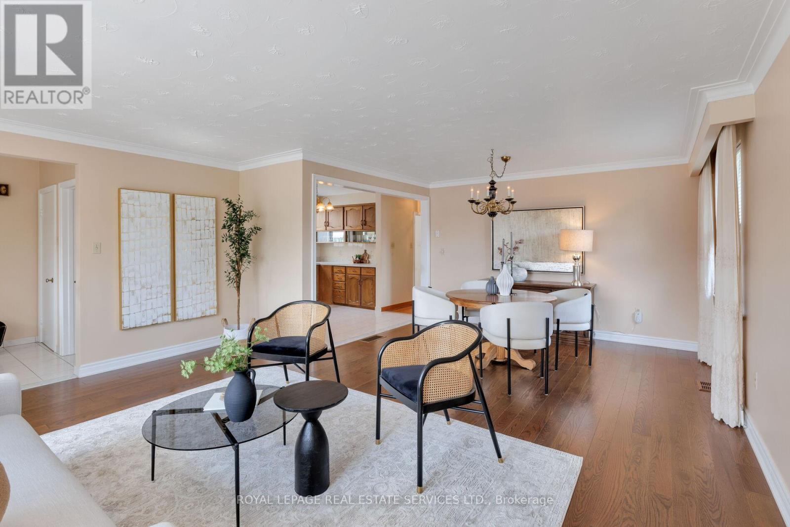339 Woodale Avenue, Oakville, Ontario  L6K 2N8 - Photo 11 - W12466658
