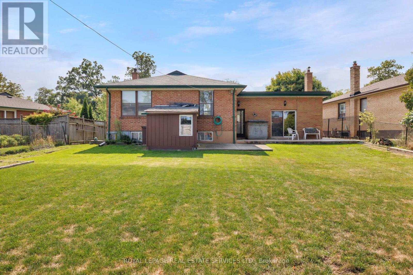 339 Woodale Avenue, Oakville, Ontario  L6K 2N8 - Photo 2 - W12466658