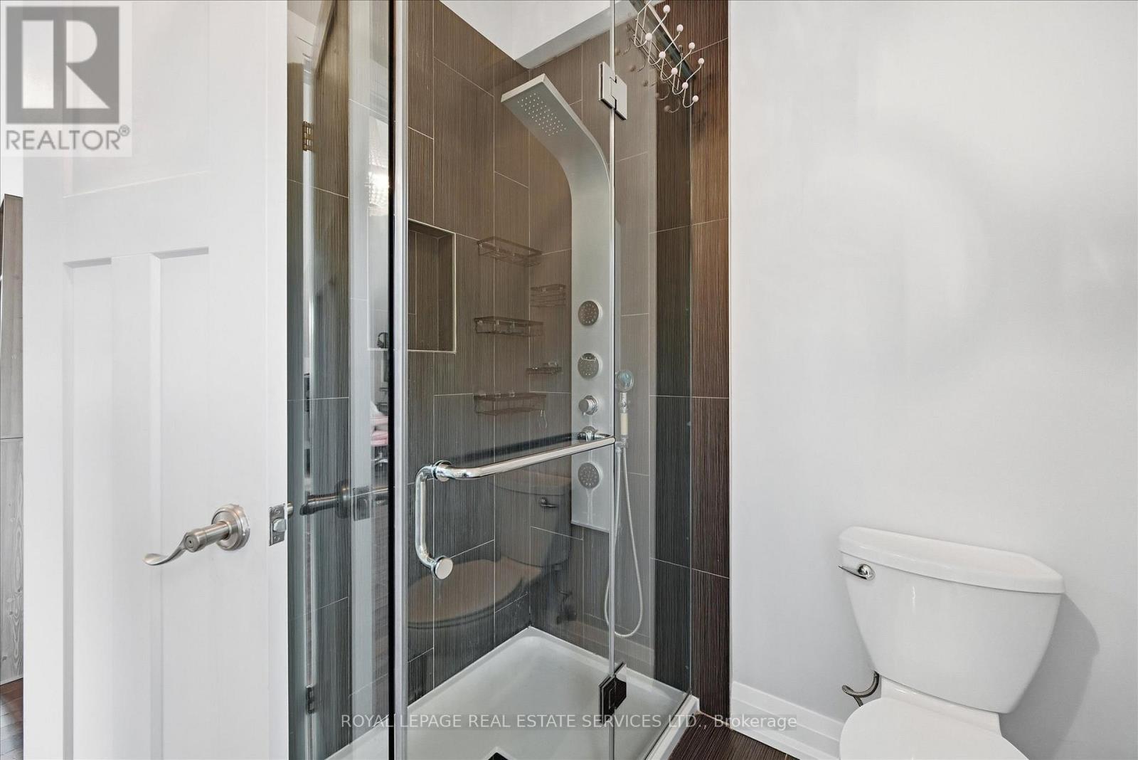 677 Greenwood Drive, Burlington, Ontario  L7T 3P4 - Photo 27 - W12466669