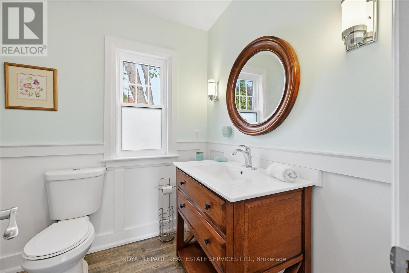 677 Greenwood Drive, Burlington, Ontario  L7T 3P4 - Photo 28 - W12466669