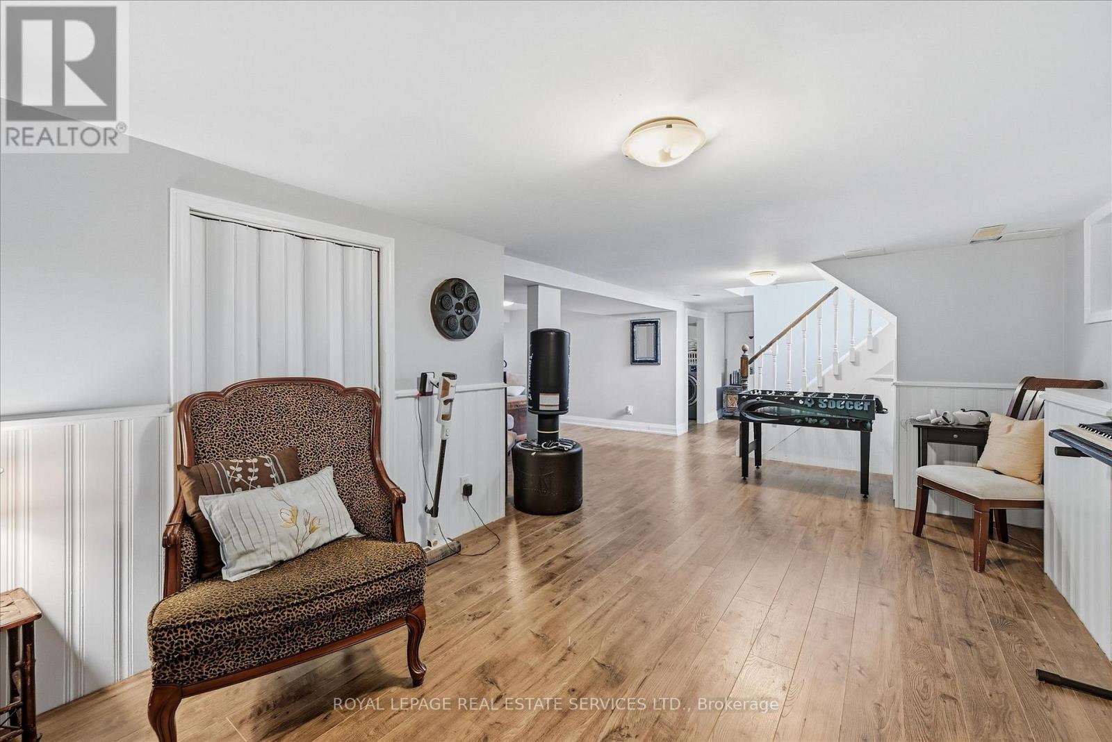 677 Greenwood Drive, Burlington, Ontario  L7T 3P4 - Photo 31 - W12466669