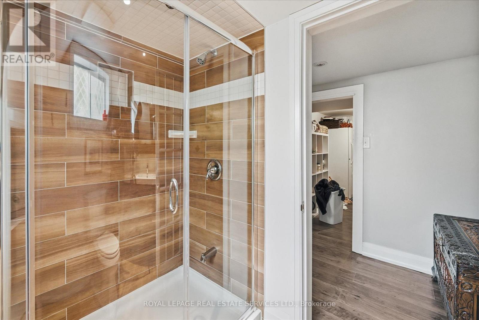 677 Greenwood Drive, Burlington, Ontario  L7T 3P4 - Photo 33 - W12466669