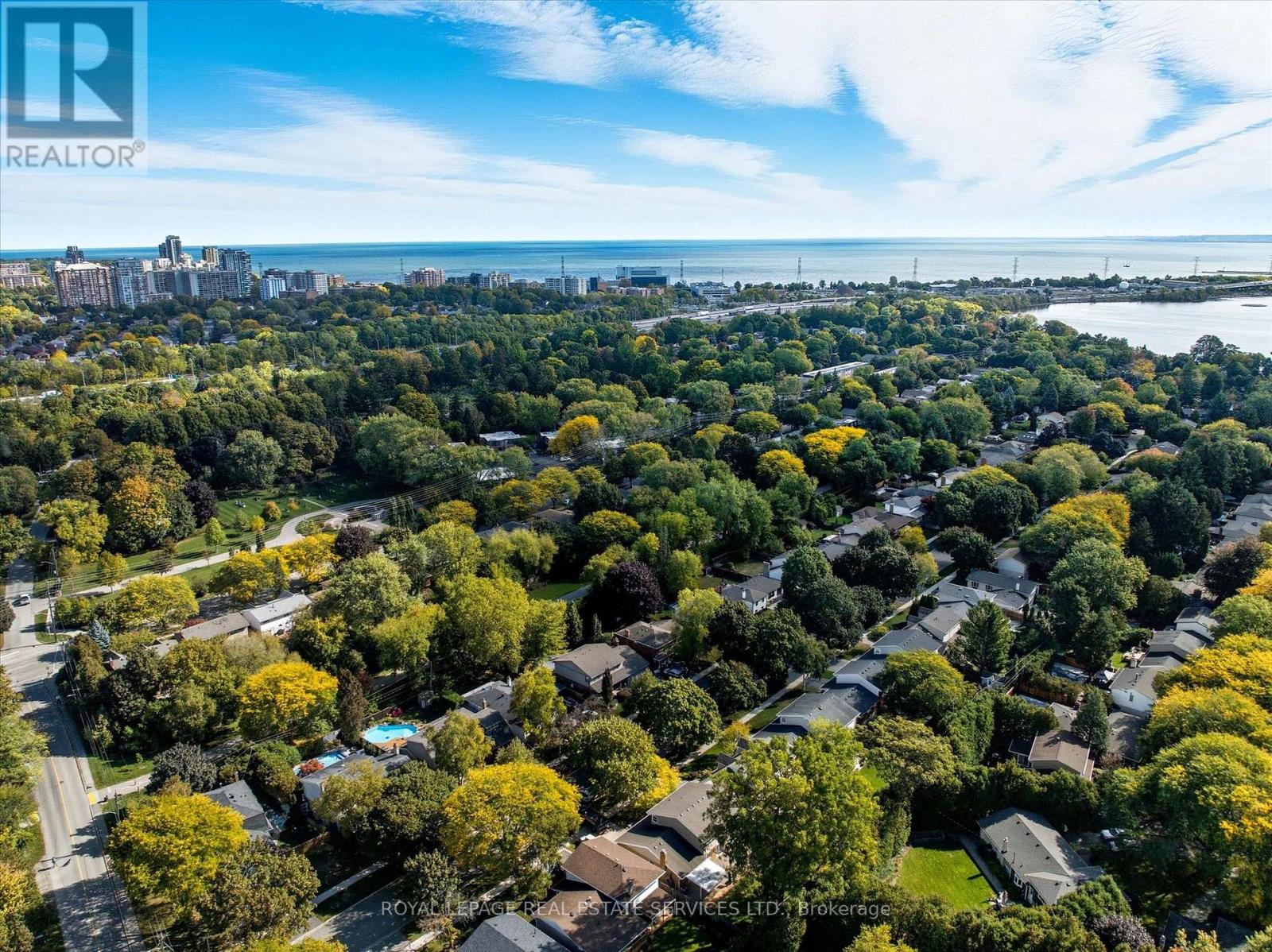 677 Greenwood Drive, Burlington, Ontario  L7T 3P4 - Photo 46 - W12466669