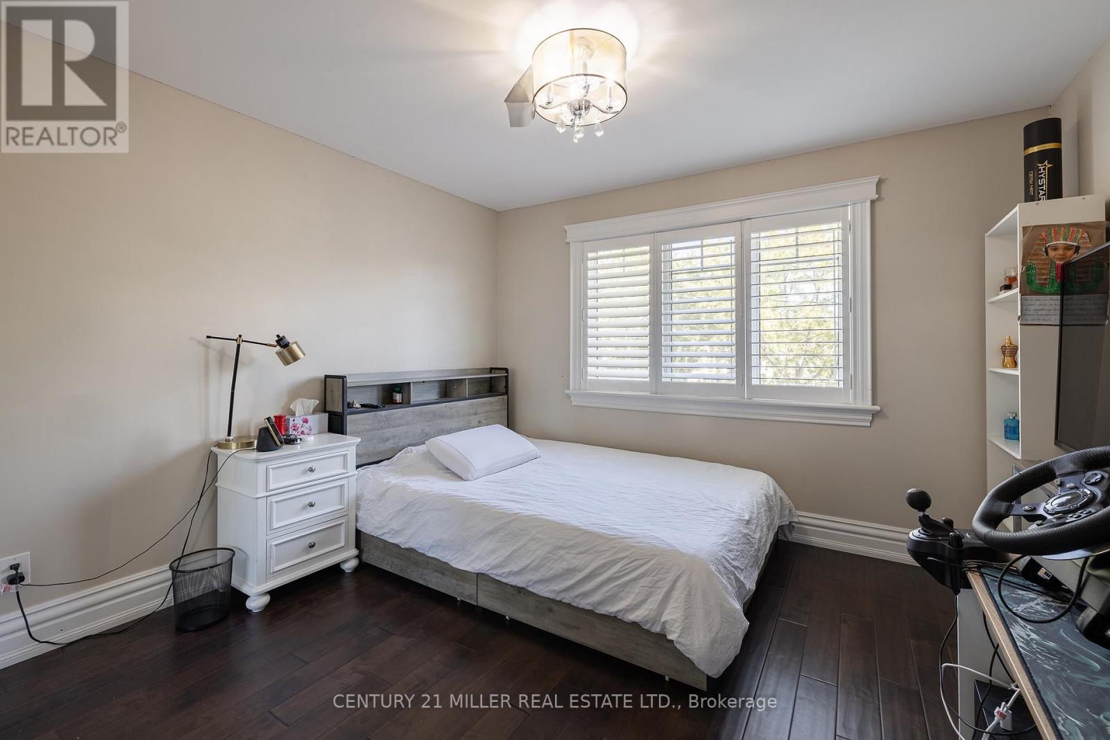 123 Mayfield Drive, Oakville, Ontario  L6H 1K6 - Photo 24 - W12466693