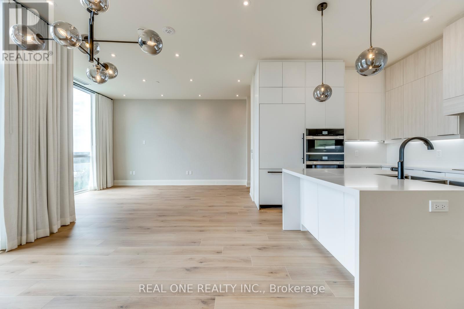 815 - 509 Dundas Street W, Oakville, Ontario  L6M 4M2 - Photo 13 - W12466701