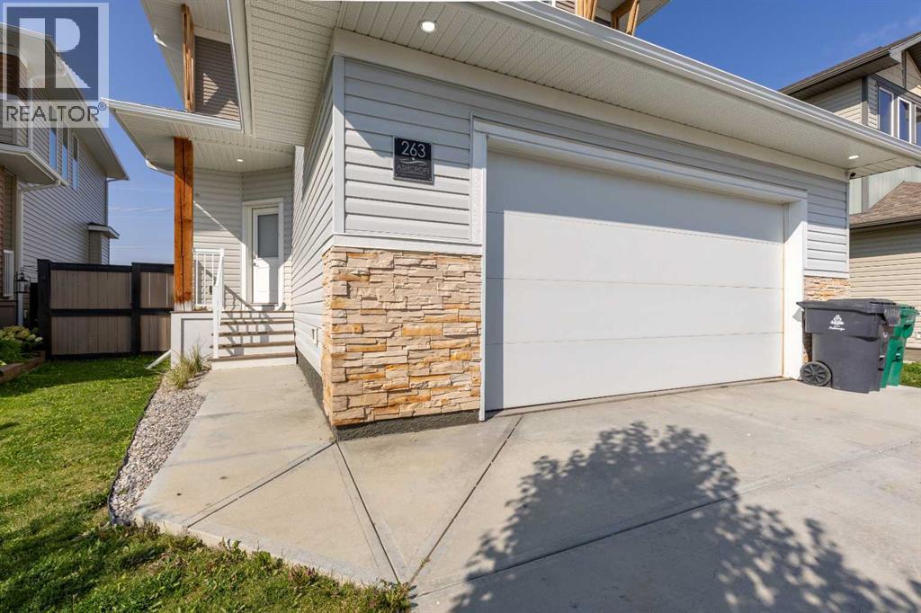 263 Northlander Bend W, Lethbridge, Alberta  T1J 5N1 - Photo 3 - A2249903