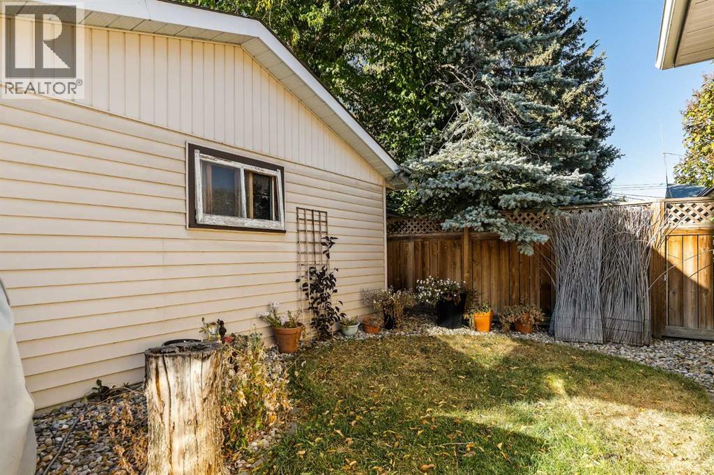 4915 43 Street Sw, Calgary, Alberta  T3E 3R2 - Photo 46 - A2264642