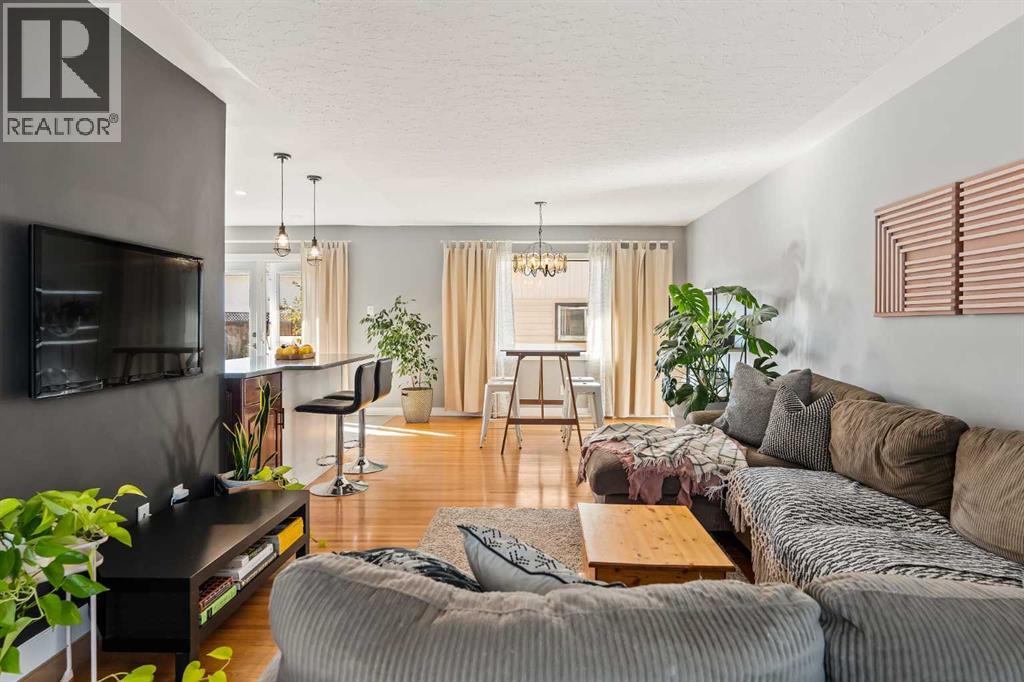 4915 43 Street Sw, Calgary, Alberta  T3E 3R2 - Photo 6 - A2264642