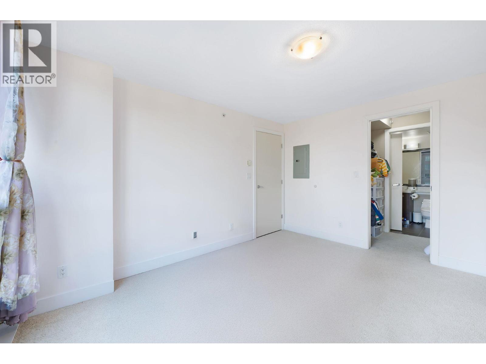 903 2959 Glen Drive, Coquitlam, British Columbia  V3B 0B8 - Photo 13 - R3058269