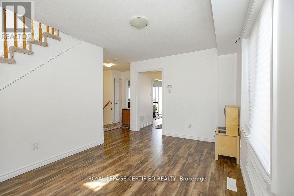 102 Elm Street, Southgate, Ontario  N0C 1B0 - Photo 12 - X12466689