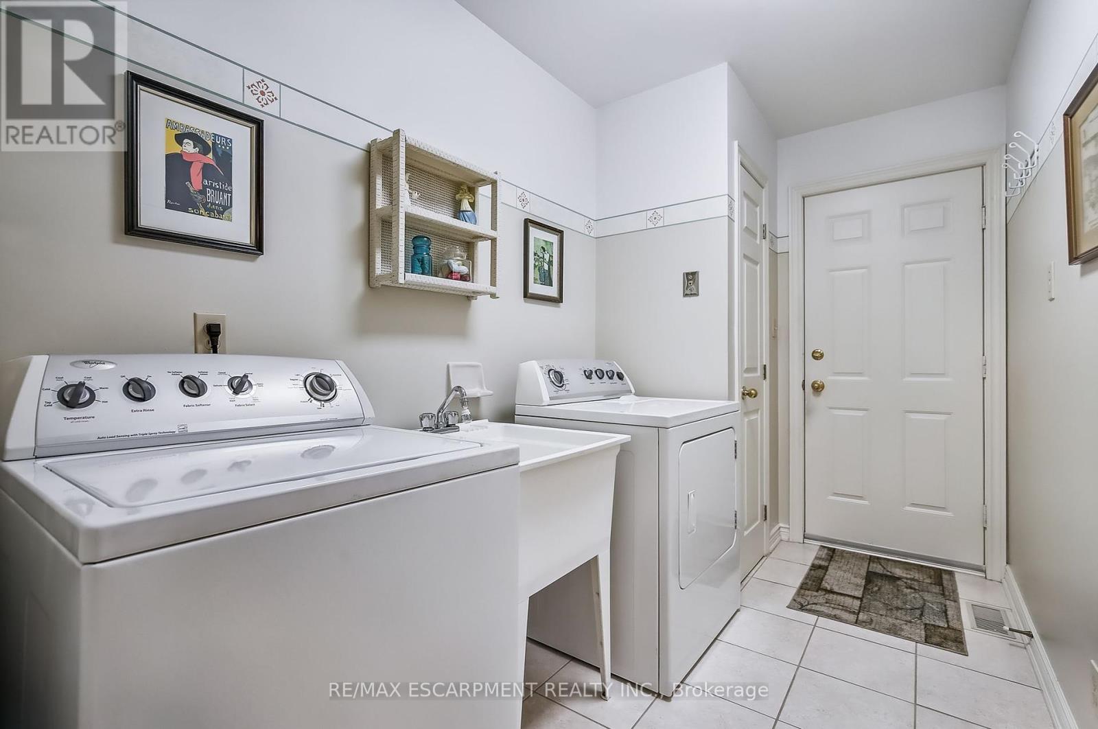 21 Riviera Ridge, Hamilton, Ontario  L8E 5E6 - Photo 15 - X12466694