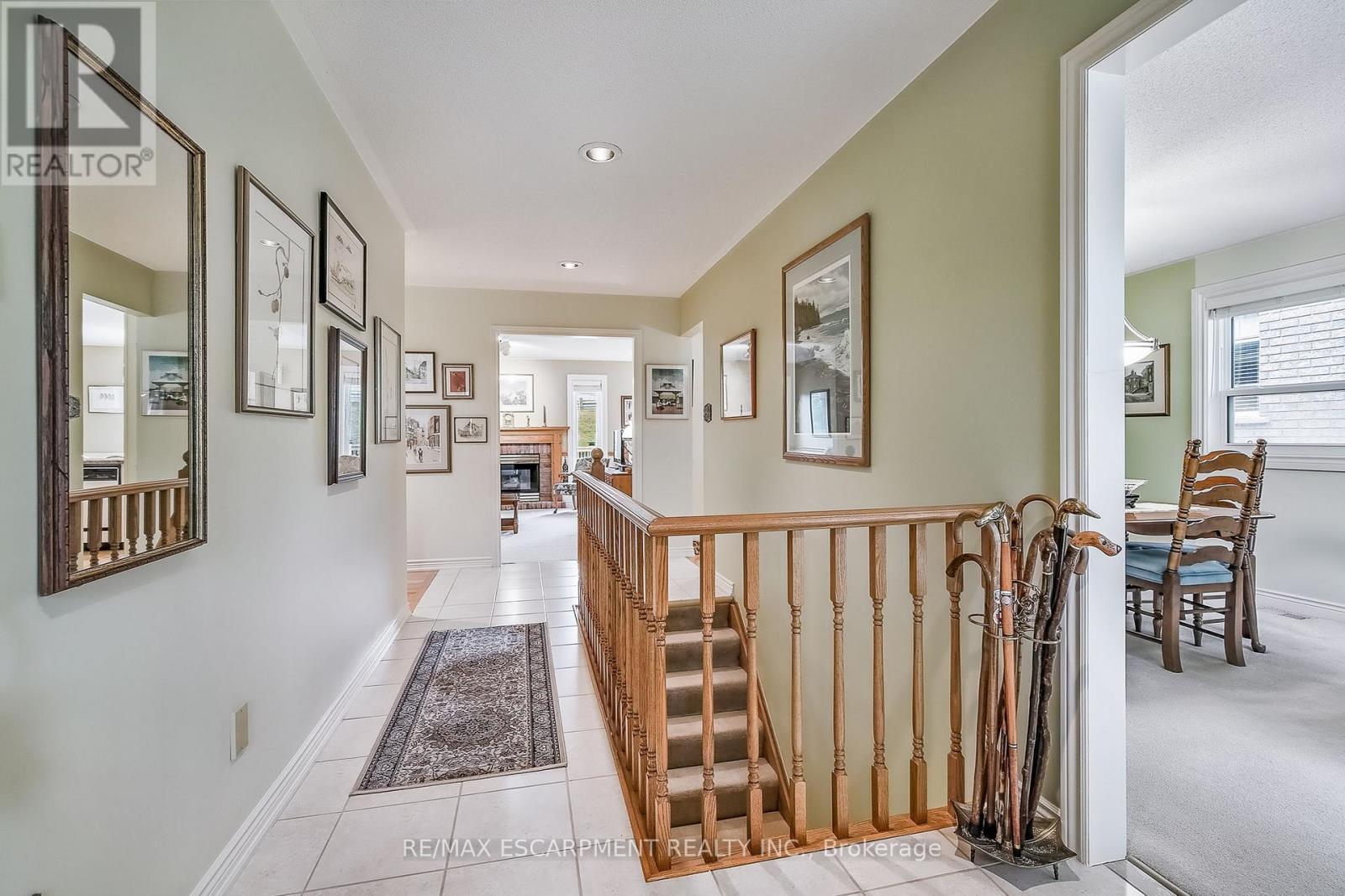 21 Riviera Ridge, Hamilton, Ontario  L8E 5E6 - Photo 6 - X12466694