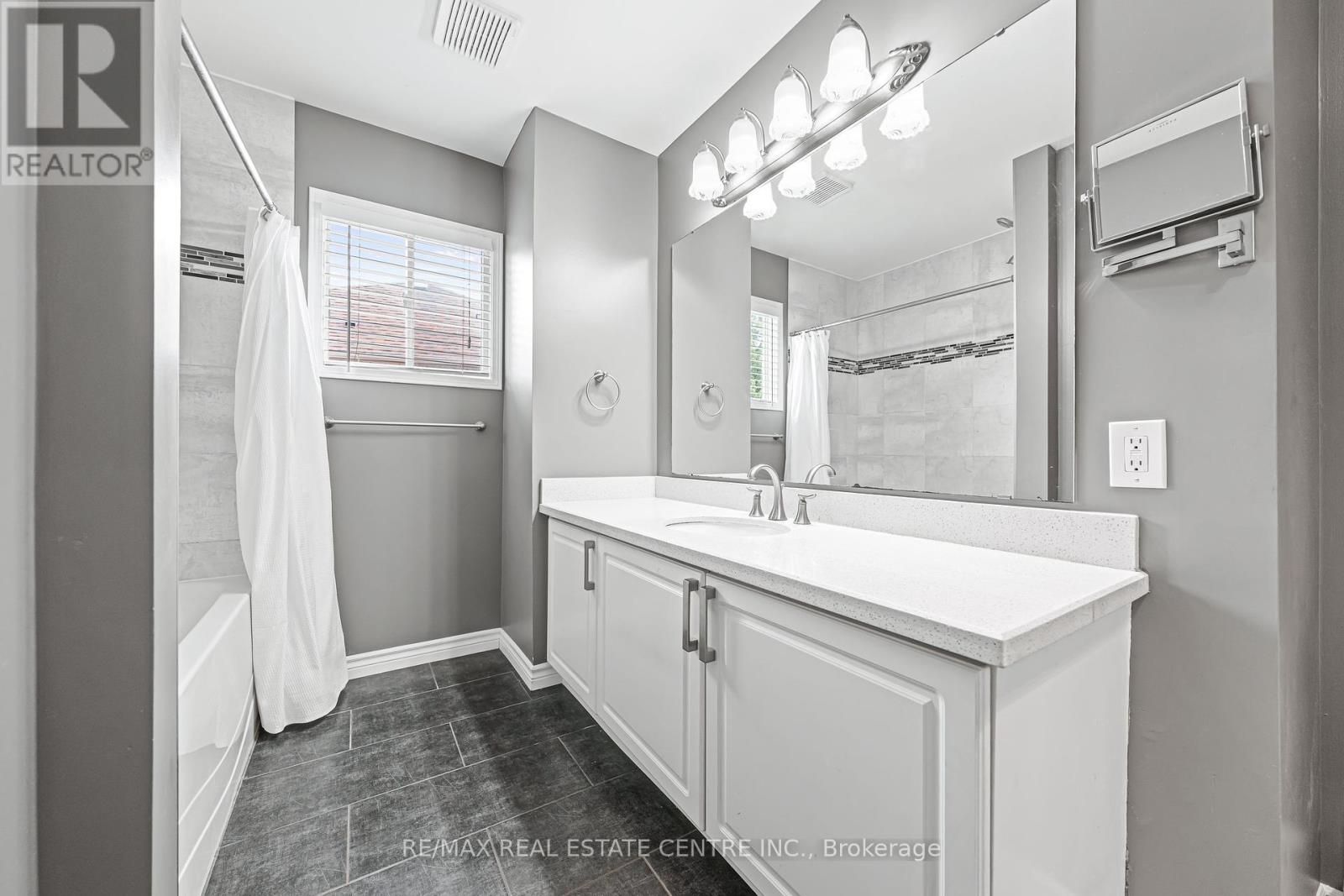 163 Glenvalley Drive, Cambridge, Ontario  N1T 1R1 - Photo 33 - X12466700