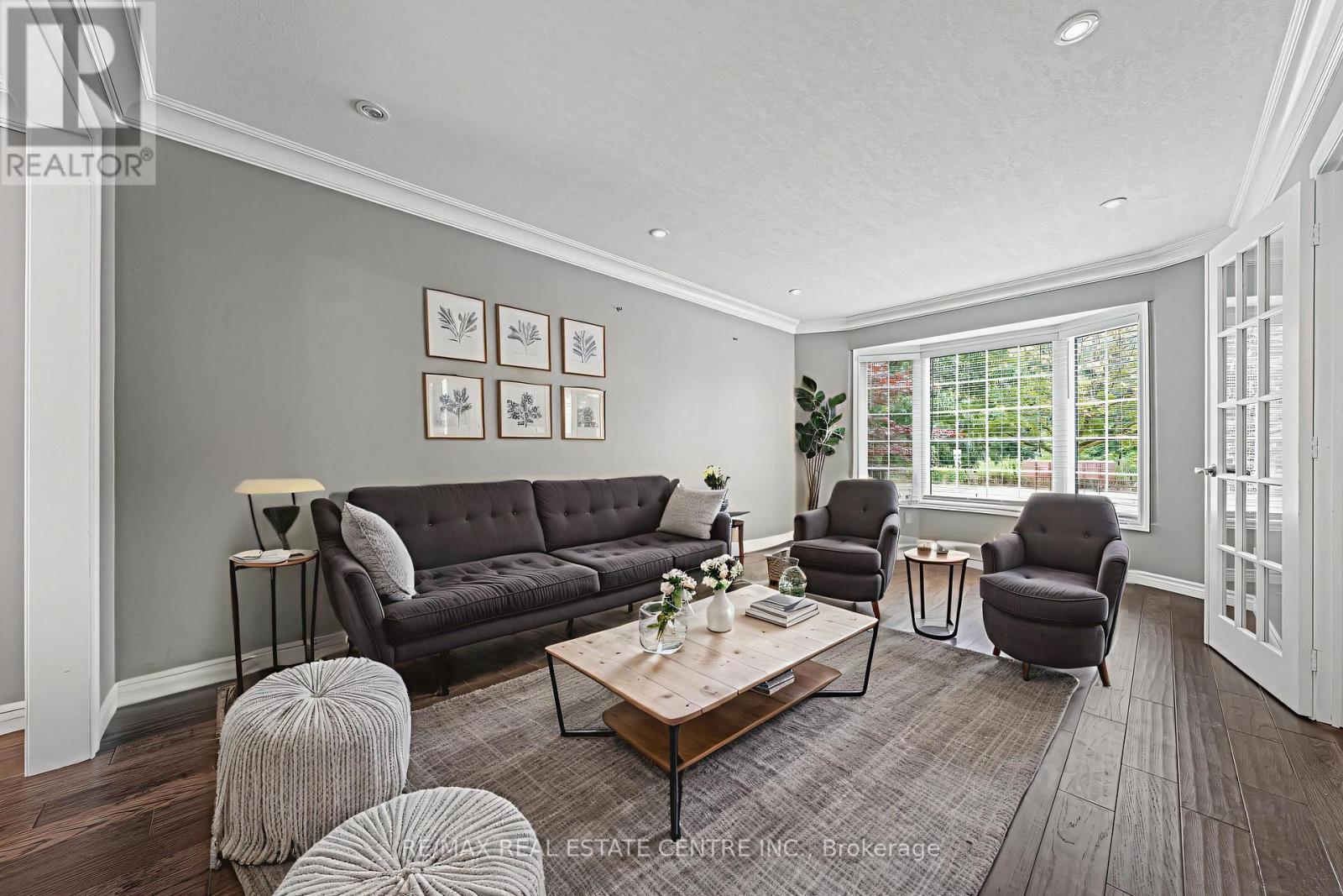 163 Glenvalley Drive, Cambridge, Ontario  N1T 1R1 - Photo 6 - X12466700