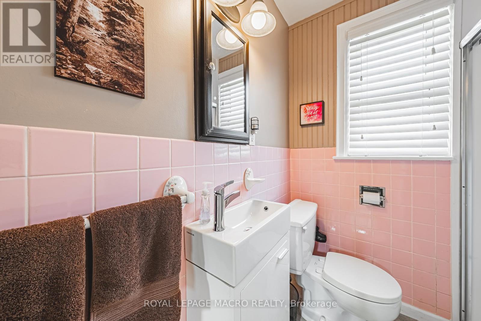 31 Buchanan Street, Hamilton, Ontario  L9A 2V7 - Photo 18 - X12466702