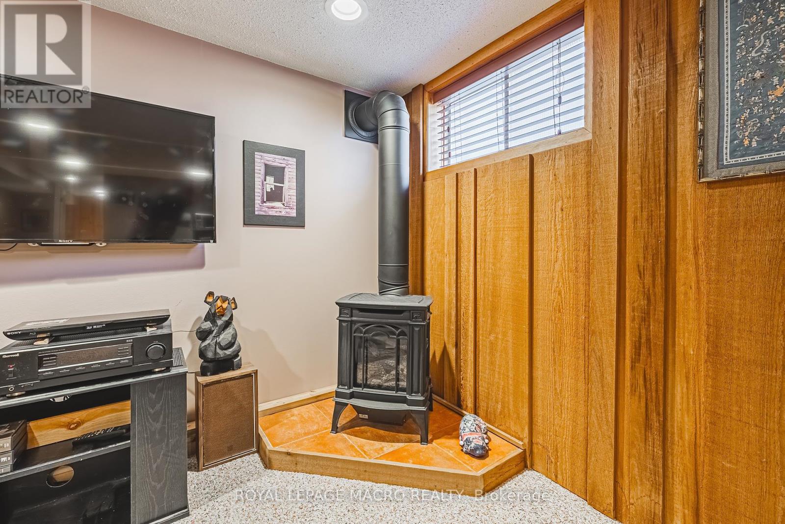 31 Buchanan Street, Hamilton, Ontario  L9A 2V7 - Photo 35 - X12466702