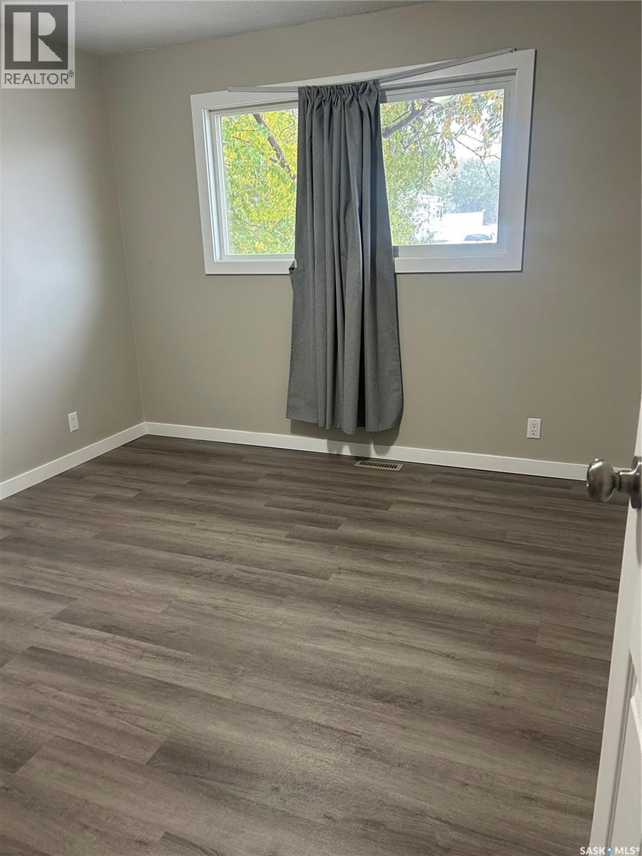 622 Pacific Avenue, Kerrobert, Saskatchewan  S0L 1R0 - Photo 11 - SK020907