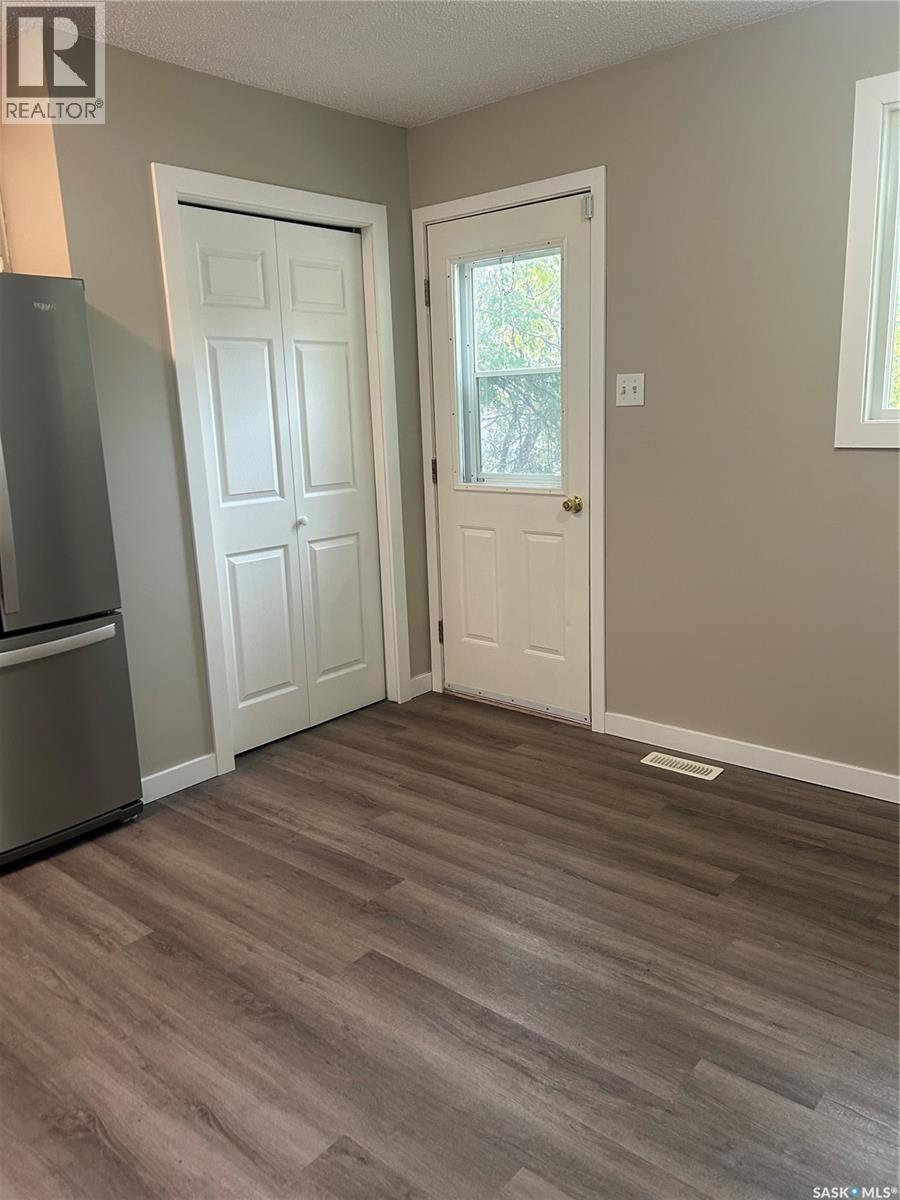 622 Pacific Avenue, Kerrobert, Saskatchewan  S0L 1R0 - Photo 7 - SK020907