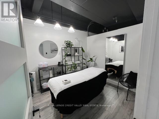 77 Main Street N, Brampton, Ontario L6Y 1M9 - Photo 7 - W12463233