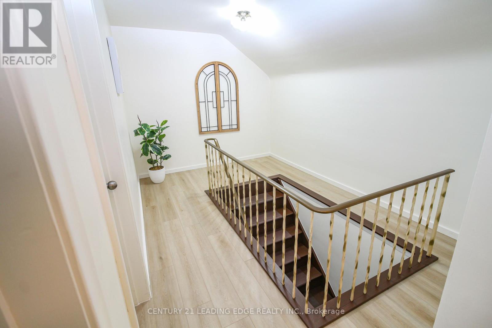 121 Northview Avenue, Whitby, Ontario  L1N 2G8 - Photo 11 - E12438844